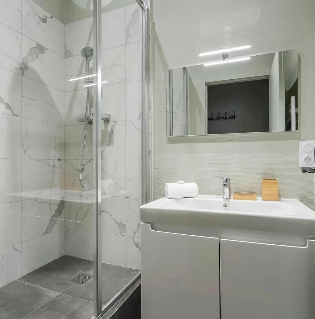 Le Croix-Roussien Cute 1 Bedroom Fully Equipped Лион 0*,  Франция
